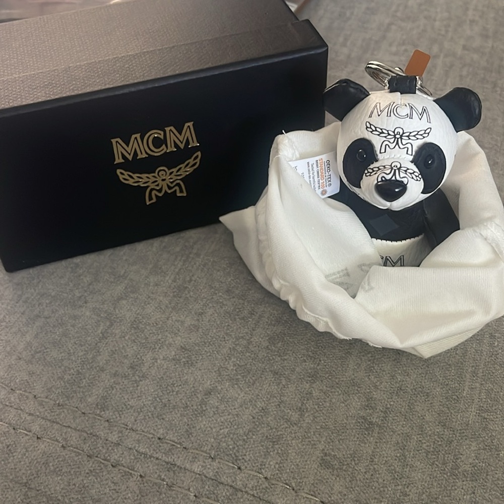 MCM Black and White Panda Charm - Picture 7 of 8